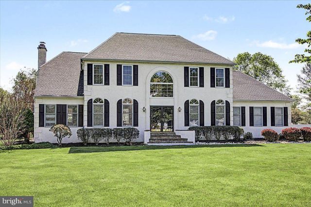 96 AUTUMN DR, Newtown, PA 18940