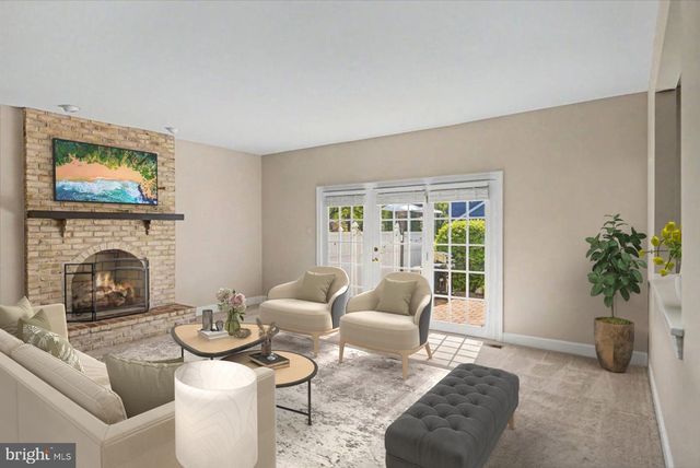 96 AUTUMN DR, Newtown, PA 18940