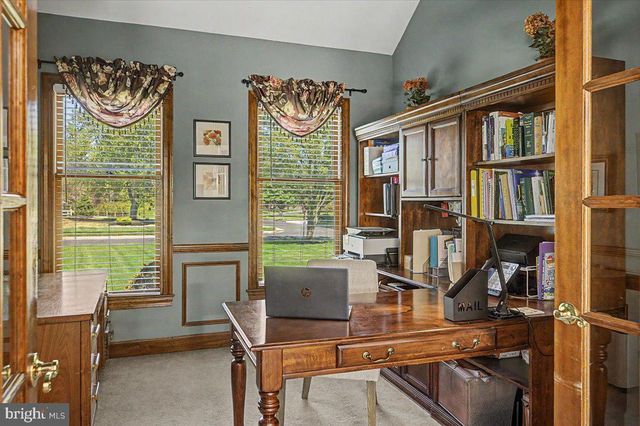 96 AUTUMN DR, Newtown, PA 18940