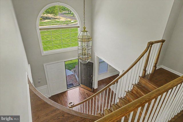 96 AUTUMN DR, Newtown, PA 18940