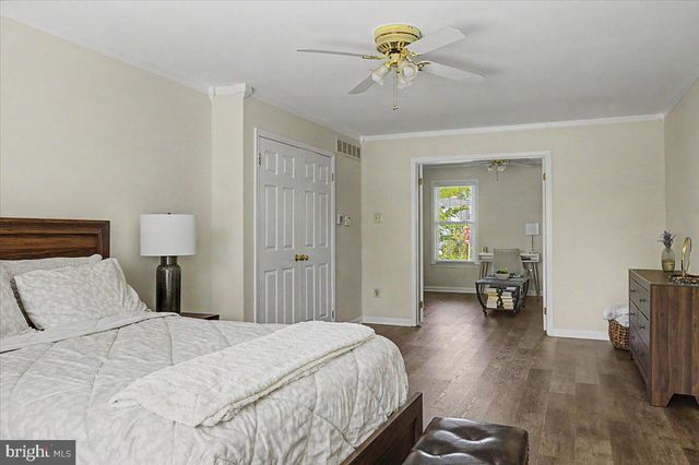 96 AUTUMN DR, Newtown, PA 18940