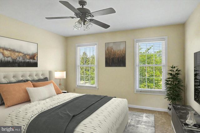 96 AUTUMN DR, Newtown, PA 18940