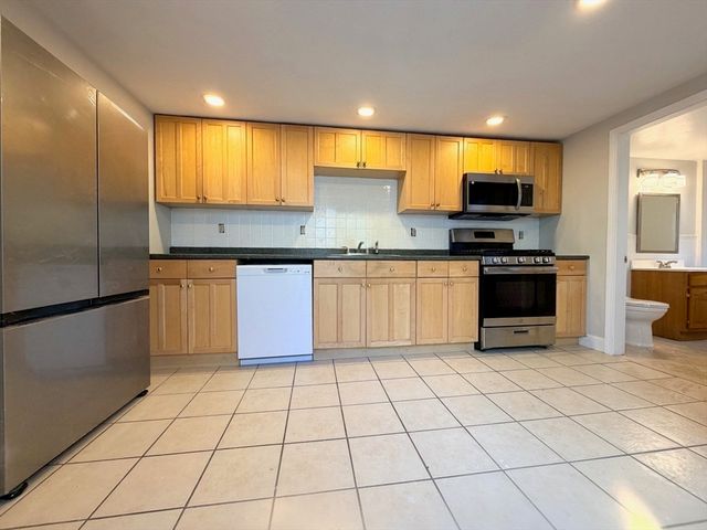 44 Franklin St 44, Medford, MA 02155