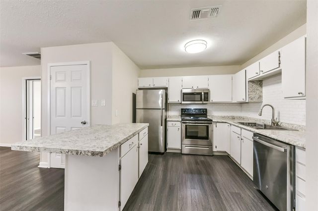 3602 Alice Street, Galveston, TX 77554