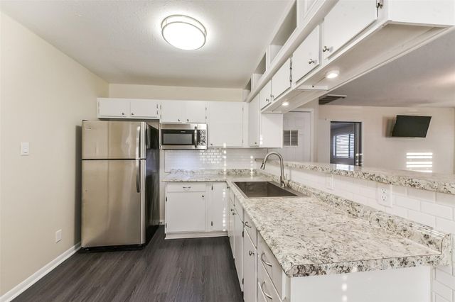 3602 Alice Street, Galveston, TX 77554