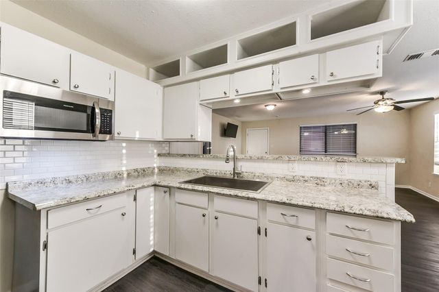 3602 Alice Street, Galveston, TX 77554