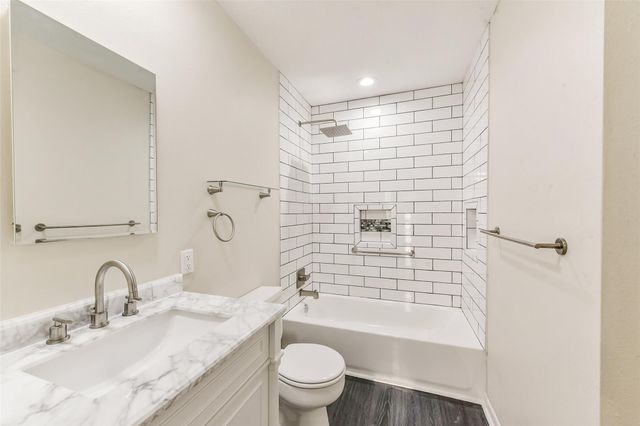 3602 Alice Street, Galveston, TX 77554