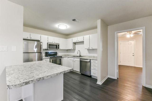 3602 Alice Street, Galveston, TX 77554