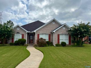 1004 Danbury Lane SE, Decatur, AL 35601