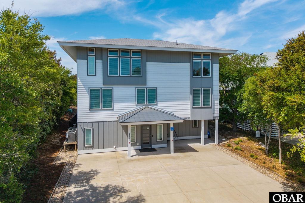 Image 1 of property listing at 769 Gulfstream Court, Corolla, NC 27927