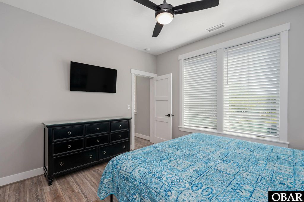 Image 27 of property listing at 769 Gulfstream Court, Corolla, NC 27927