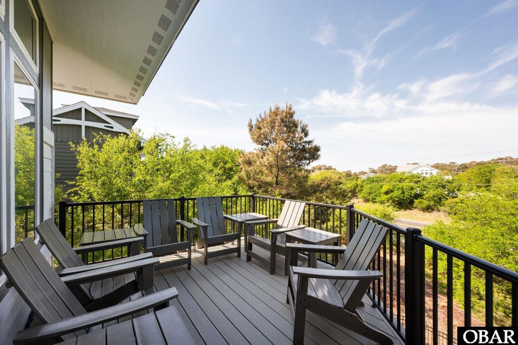 Image 10 of property listing at 769 Gulfstream Court, Corolla, NC 27927