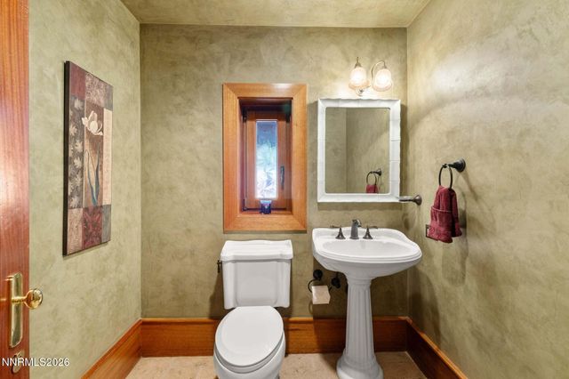 801 Dartmouth Drive, Reno, NV 89509