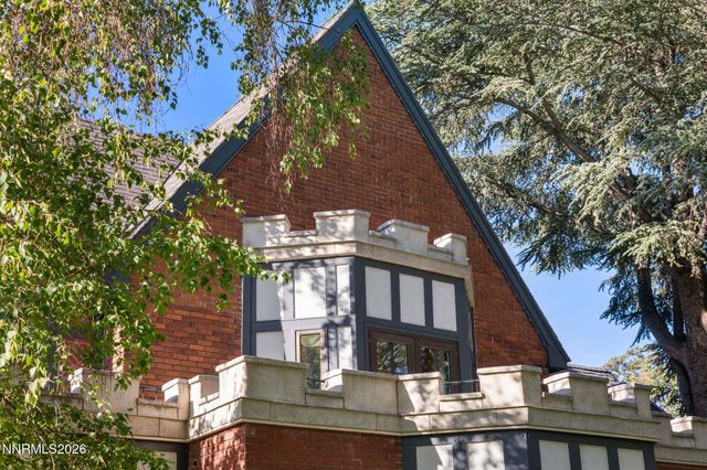 801 Dartmouth Drive, Reno, NV 89509