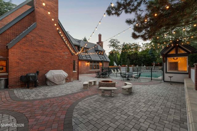801 Dartmouth Drive, Reno, NV 89509