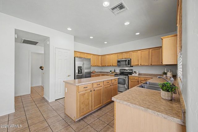 2923 N 140TH Drive, Goodyear, AZ 85395