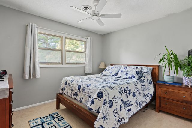 3726 Ridgewood Drive, Davenport, IA 52807