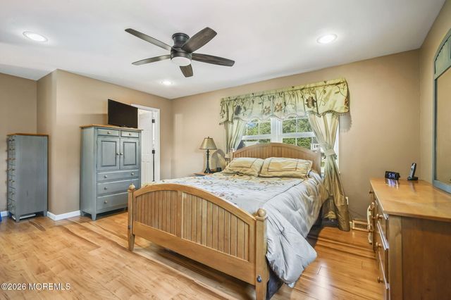 12 Whitman Boulevard, Manalapan, NJ 07726