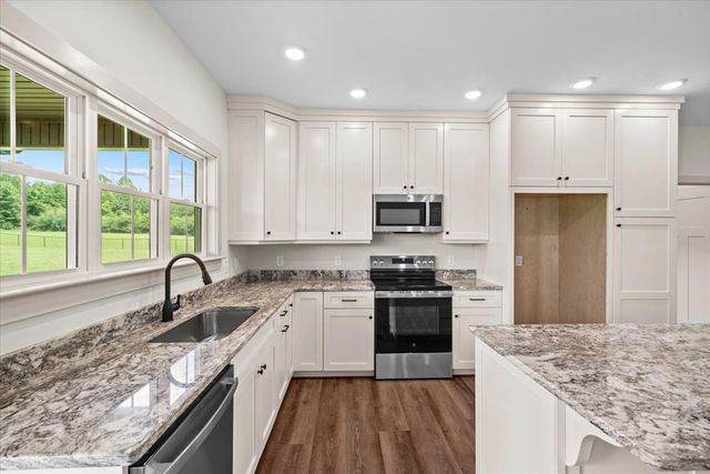 1067 Tucker School Road, Cohutta, GA 30710