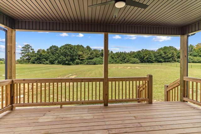 1067 Tucker School Road, Cohutta, GA 30710