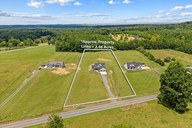 1067 Tucker School Road, Cohutta, GA 30710
