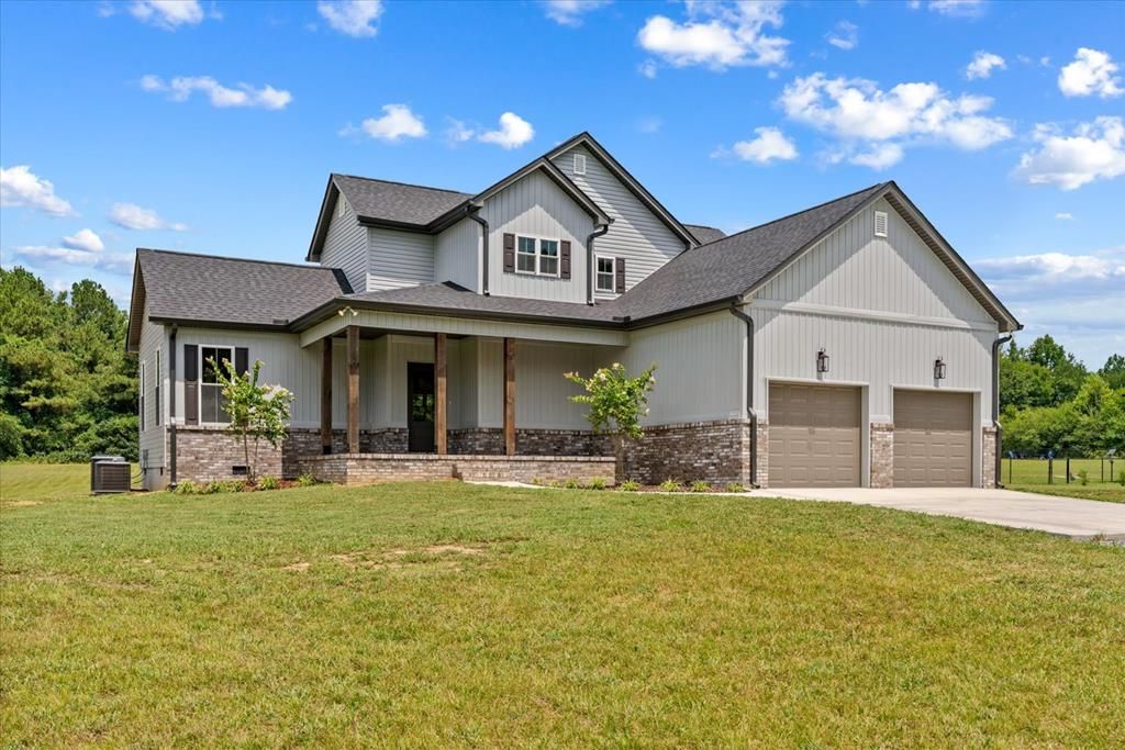 1067 Tucker School Road, Cohutta, GA 30710