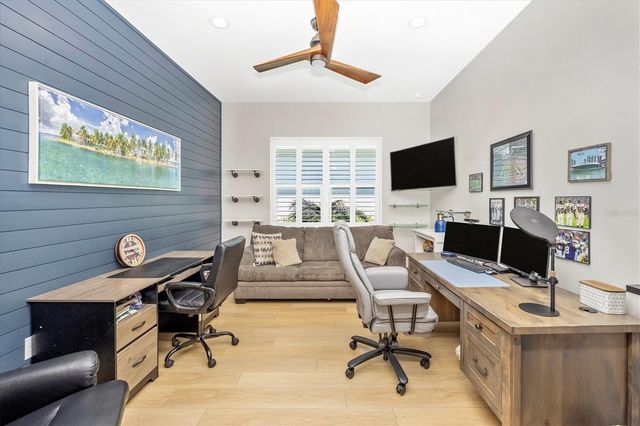 18805 VALLETA AVENUE, Venice, FL 34293