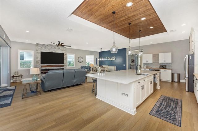 18805 VALLETA AVENUE, Venice, FL 34293