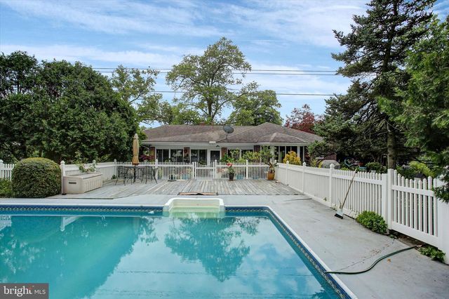 405 WESTOVER ROAD, Shippensburg, PA 17257