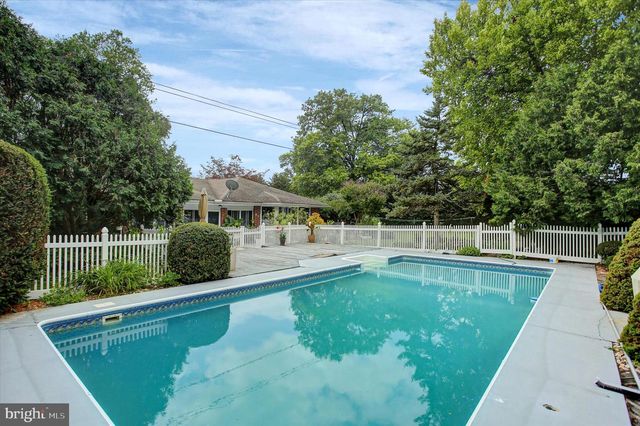 405 WESTOVER ROAD, Shippensburg, PA 17257
