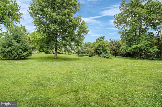 405 WESTOVER ROAD, Shippensburg, PA 17257