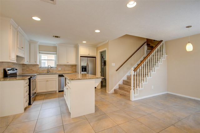 14211 Ella Lee Lane, Houston, TX 77077