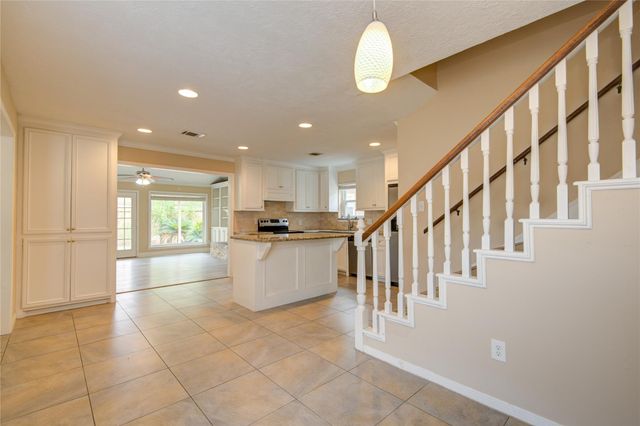 14211 Ella Lee Lane, Houston, TX 77077