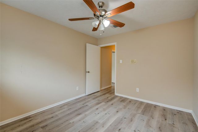 14211 Ella Lee Lane, Houston, TX 77077