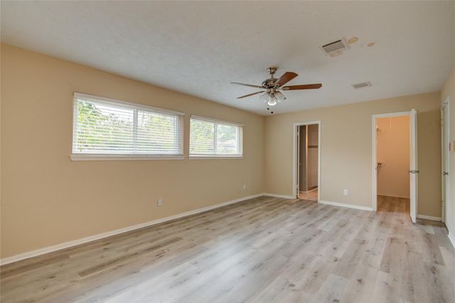 14211 Ella Lee Lane, Houston, TX 77077