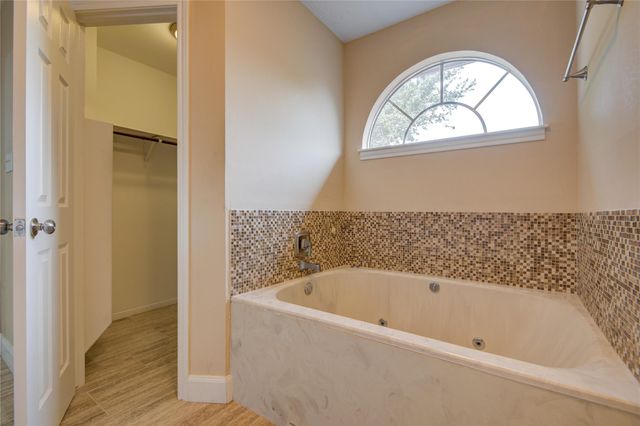 14211 Ella Lee Lane, Houston, TX 77077