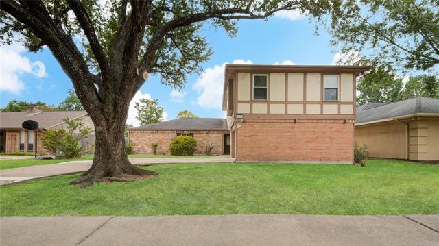 14211 Ella Lee Lane, Houston, TX 77077