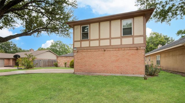 14211 Ella Lee Lane, Houston, TX 77077