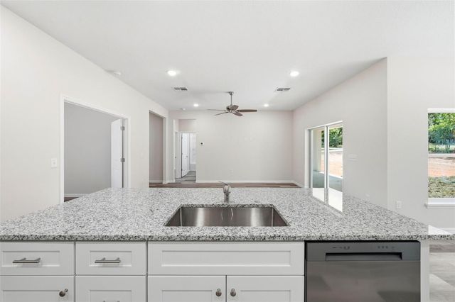 13404 NEW YORK AVENUE, Astatula, FL 34705