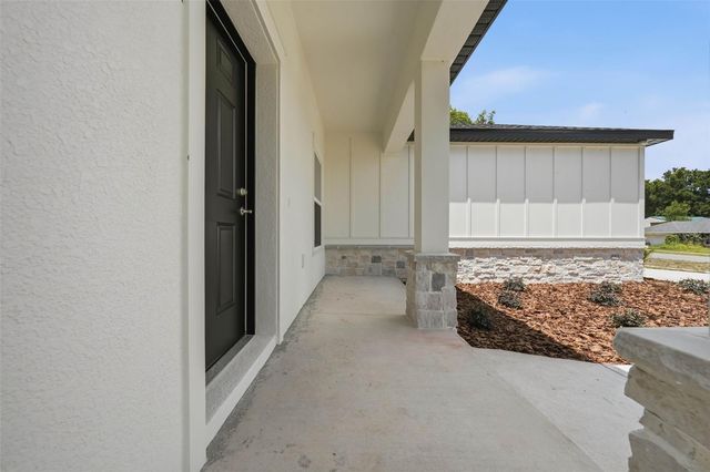 13404 NEW YORK AVENUE, Astatula, FL 34705