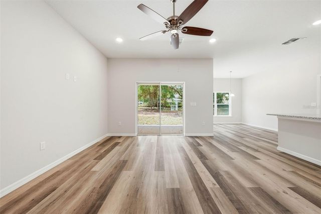 13404 NEW YORK AVENUE, Astatula, FL 34705