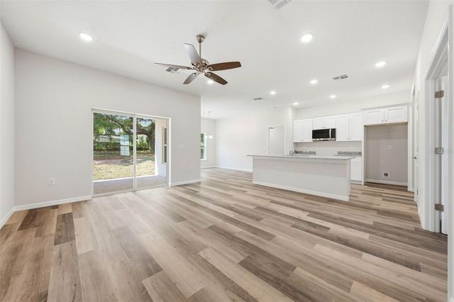 13404 NEW YORK AVENUE, Astatula, FL 34705