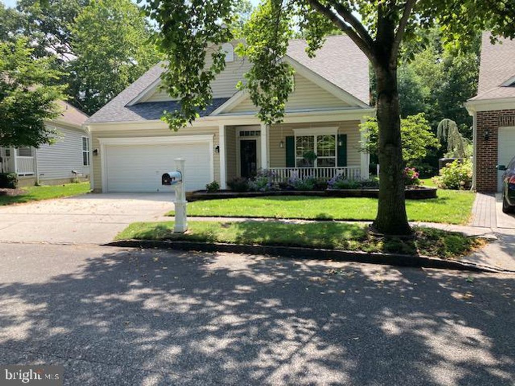 39 PENNINGTON CT, Delanco, NJ 08075