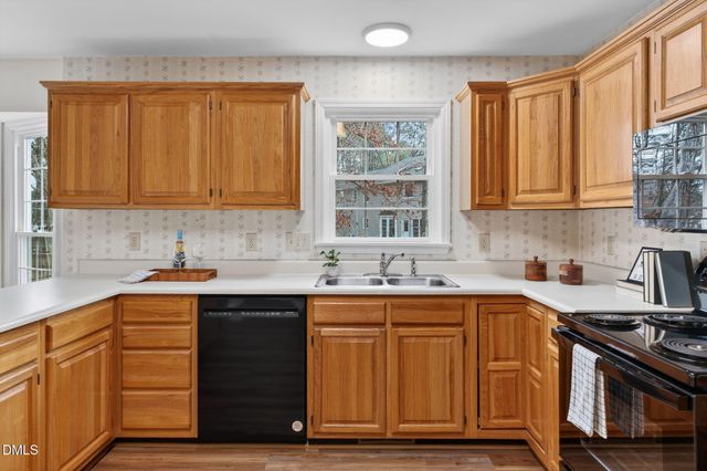 508 Heathridge Lane, Cary, NC 27513