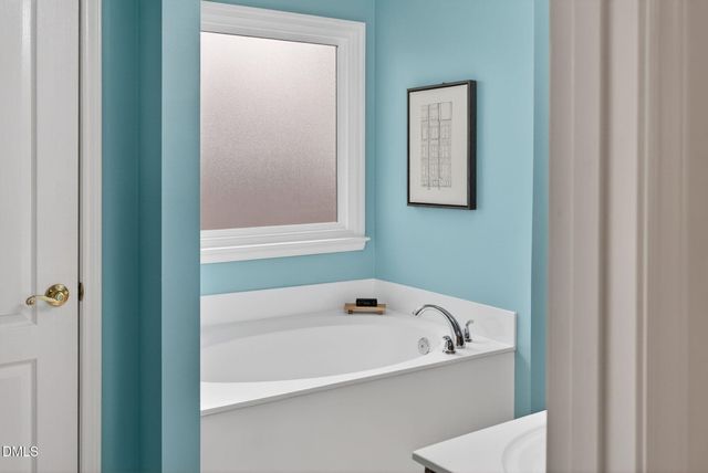 508 Heathridge Lane, Cary, NC 27513