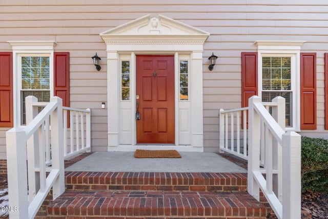 508 Heathridge Lane, Cary, NC 27513