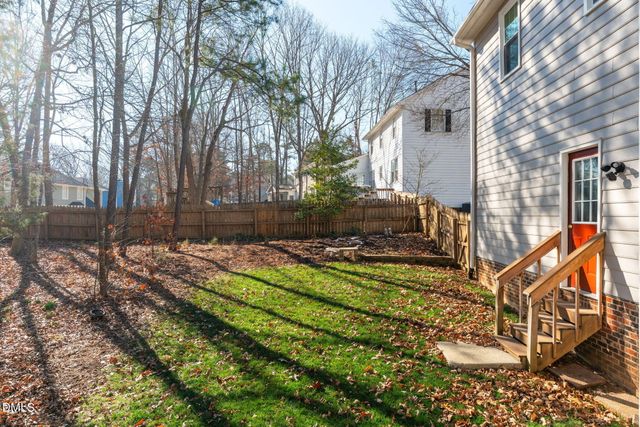 508 Heathridge Lane, Cary, NC 27513