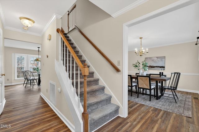 508 Heathridge Lane, Cary, NC 27513