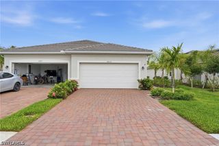 2215 Dragonfruit WAY, Naples, FL 34120