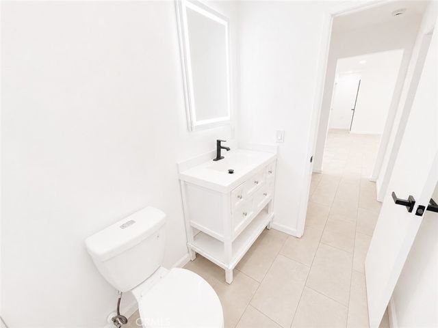 23926 Hamlin Street, West Hills, CA 91307